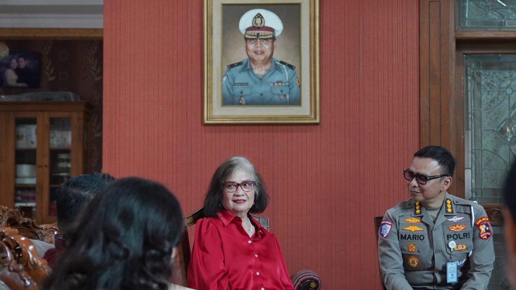 Korlantas Polri Kenang Dedikasi Brigjen Pol (Purn) Ansyar Roem dalam Anjangsana HUT Lalu Lintas ke-70