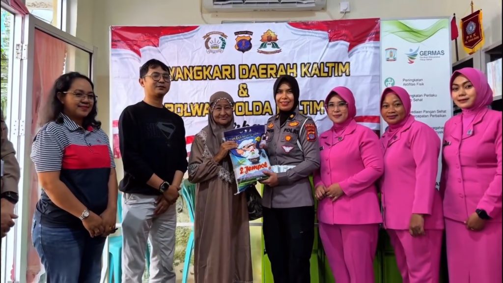Polwan dan Bhayangkari Polda Kaltim Gelar Aksi Sosial di Kelurahan Damai Baru