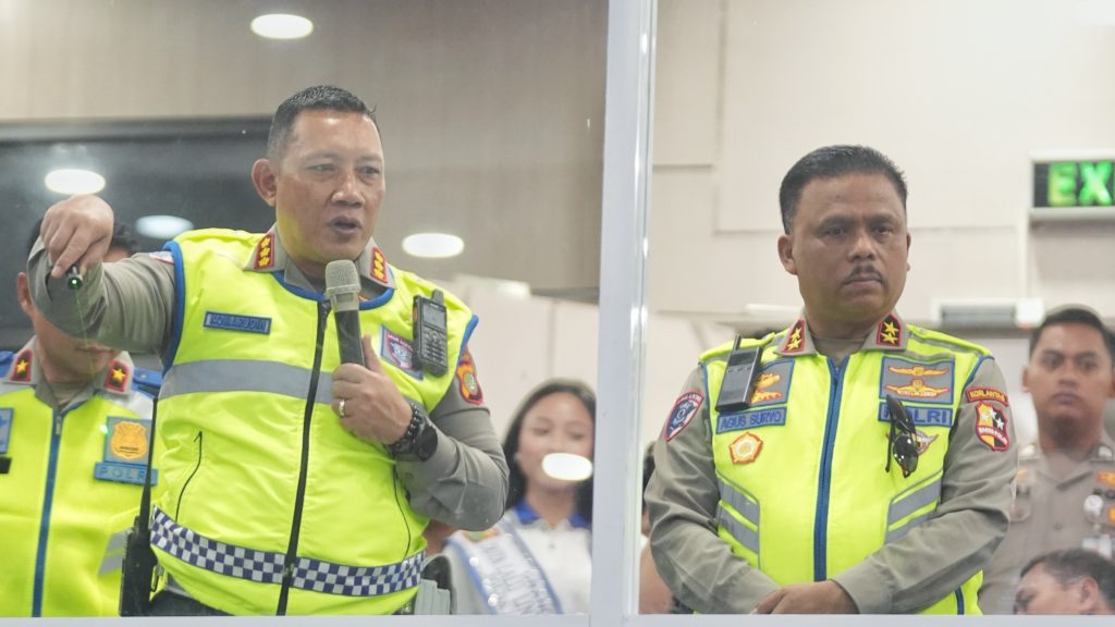 Dirlantas Polda Metro Jaya Kombes Pol Komarudin & Kakorlantas Polri Irjen Pol Drs. Agus Suryonugroho, S.H., M.Hum.