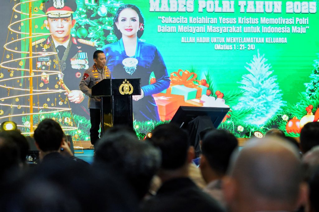 Kapolri Jenderal Polisi Listyo Sigit Prabowo - Mabes Polri Melaksanakan Ibadah dan Perayaan Natal 2025