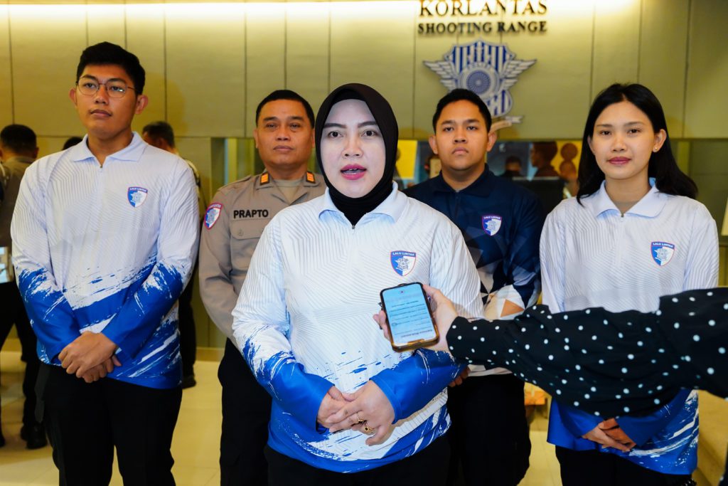 Paur Binkar Subbag SDM Bagrenmin Korlantas Polri, Kompol Pietriadona.