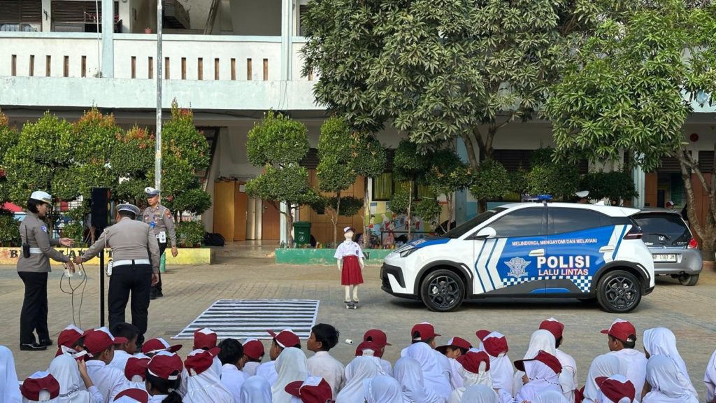 Dukung Operasi Keselamatan Seligi 2026, Satlantas Barelang Edukasi Siswa SD